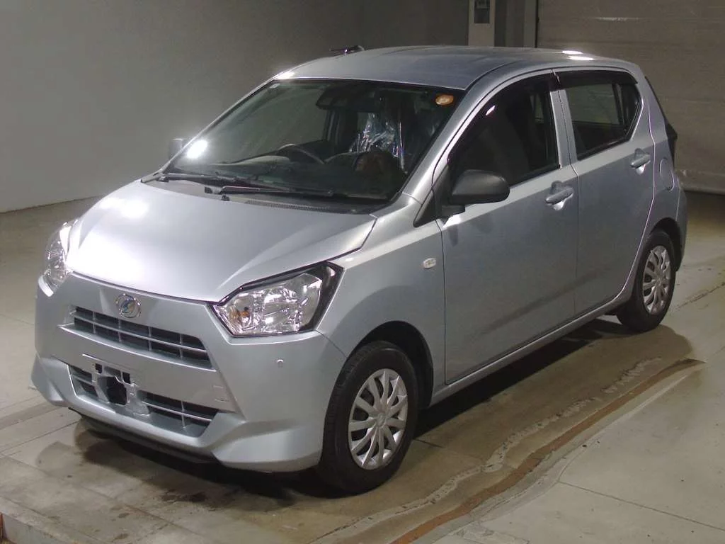 Daihatsu Mira e:S LA350S 2021